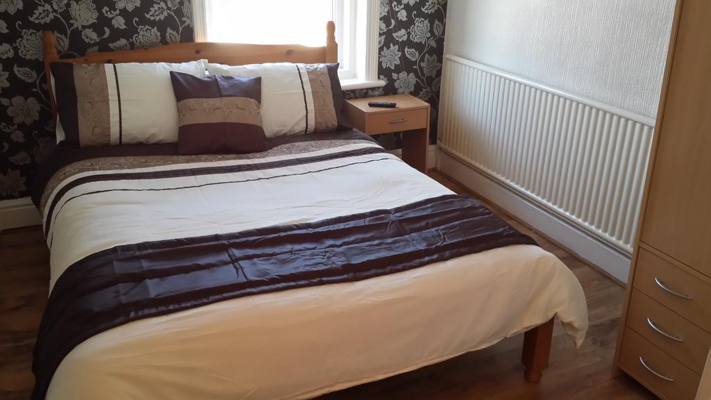 Airedale Hotel Блекпул Екстериор снимка