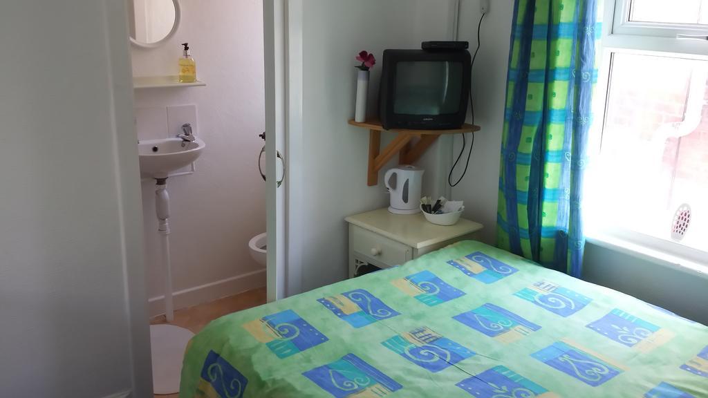 Airedale Hotel Блекпул Екстериор снимка
