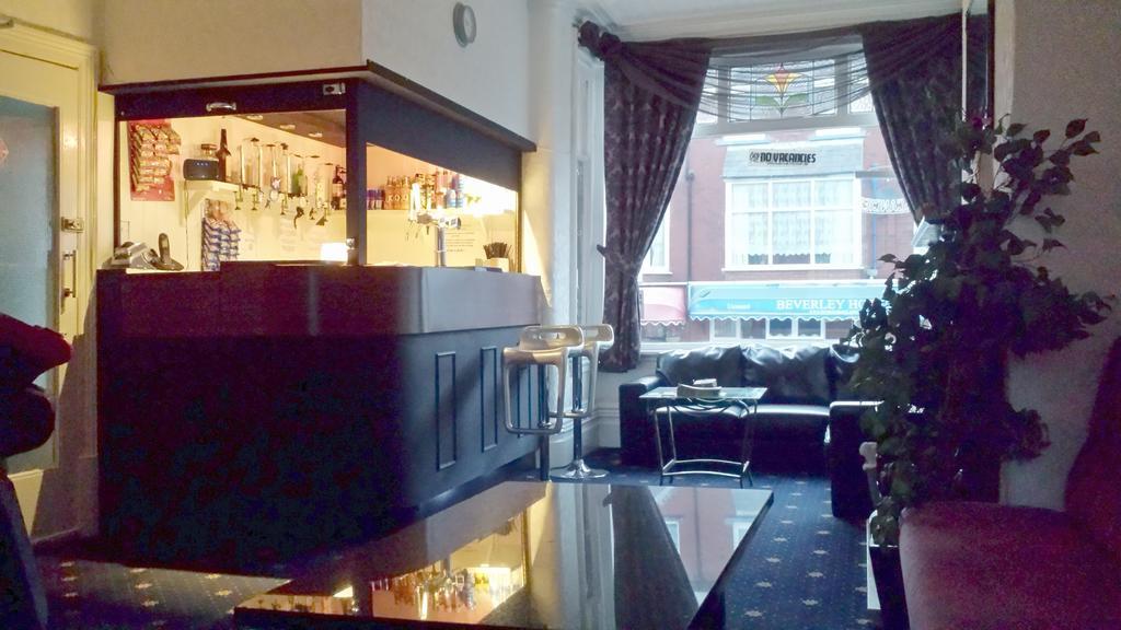 Airedale Hotel Блекпул Екстериор снимка